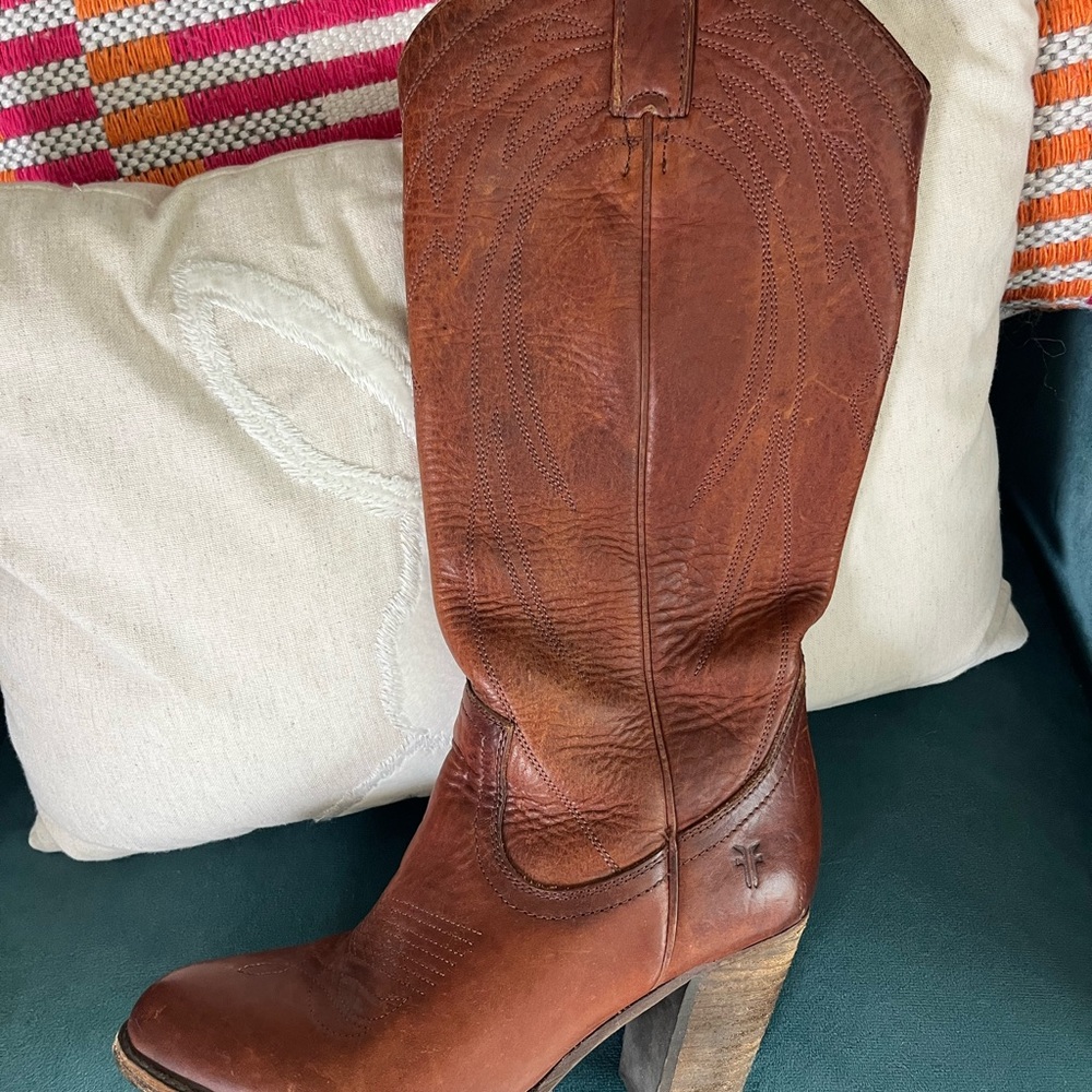 Frye Chestnut Brown Leather Western High-Heel Boots - Picture 9 of 11